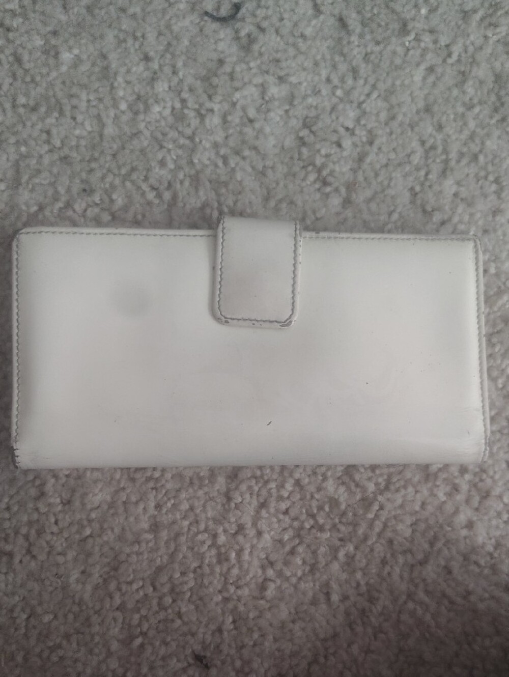 Gucci Women's Tom Ford Interlocking GG White Patent Leather Continental Wallet - Picture 16 of 16